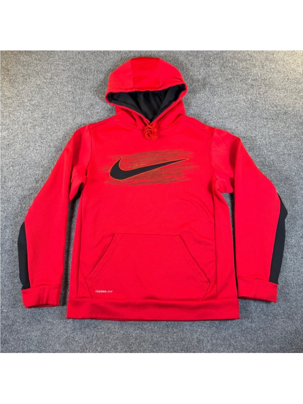Nike Boys Red Therma-FIT Pullover Hoodie Swoosh Graphic Sweatshirt S 749517-687